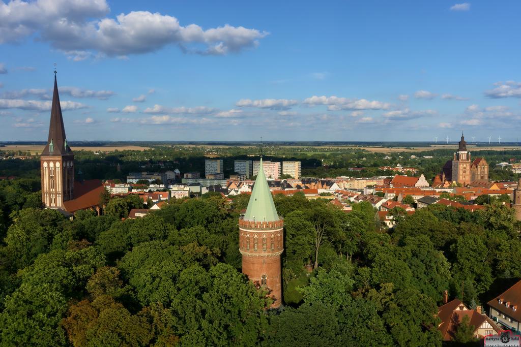 Hotel Spichlerz Старгард-Щециньски Экстерьер фото