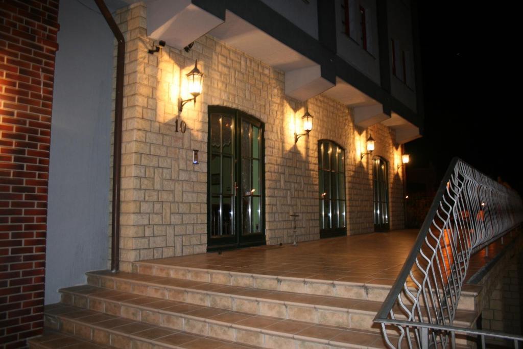 Hotel Spichlerz Старгард-Щециньски Экстерьер фото